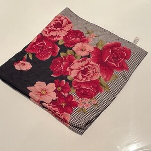 Oscar de la Renta Black and White Patterned Scarf